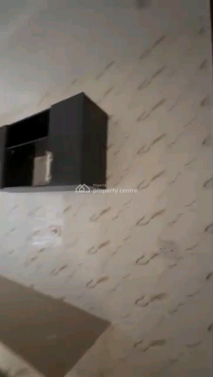 Beautiful and Spacious 2-bedroom Flat, Isaac John, Fadeyi, Shomolu, Lagos, Flat / Apartment for Rent