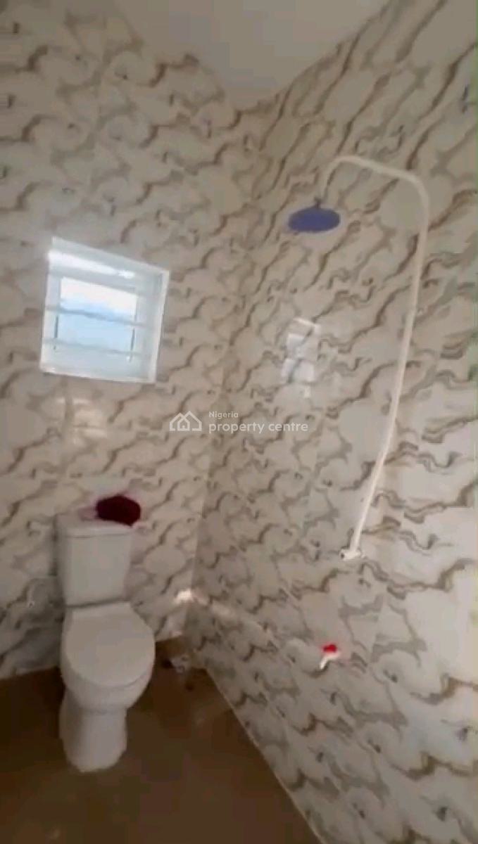 Beautiful and Spacious 2-bedroom Flat, Isaac John, Fadeyi, Shomolu, Lagos, Flat / Apartment for Rent
