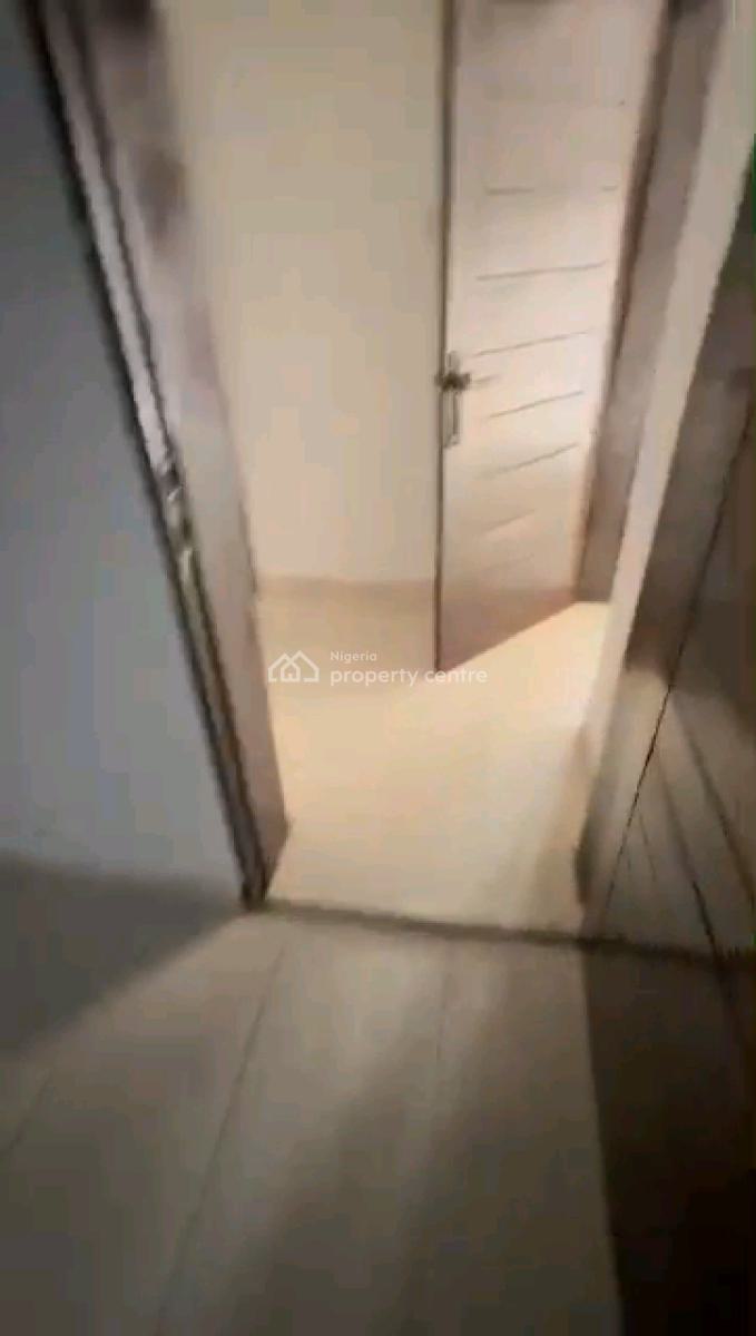 Beautiful and Spacious 2-bedroom Flat, Isaac John, Fadeyi, Shomolu, Lagos, Flat / Apartment for Rent