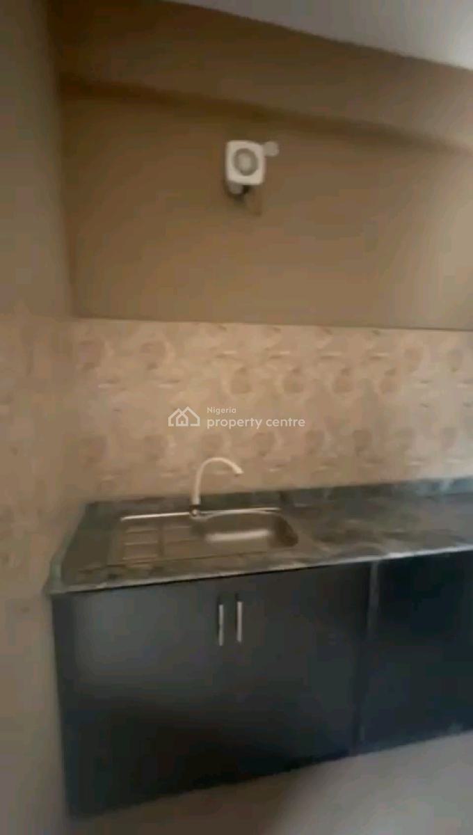 Standard and Spacious Studio Apartment, Akoka, Yaba, Lagos, Self Contain (single Rooms) for Rent
