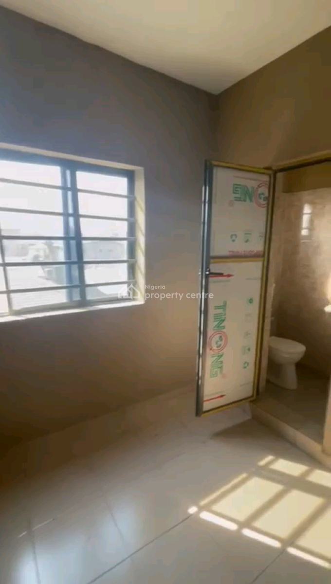 Standard and Spacious Studio Apartment, Akoka, Yaba, Lagos, Self Contain (single Rooms) for Rent