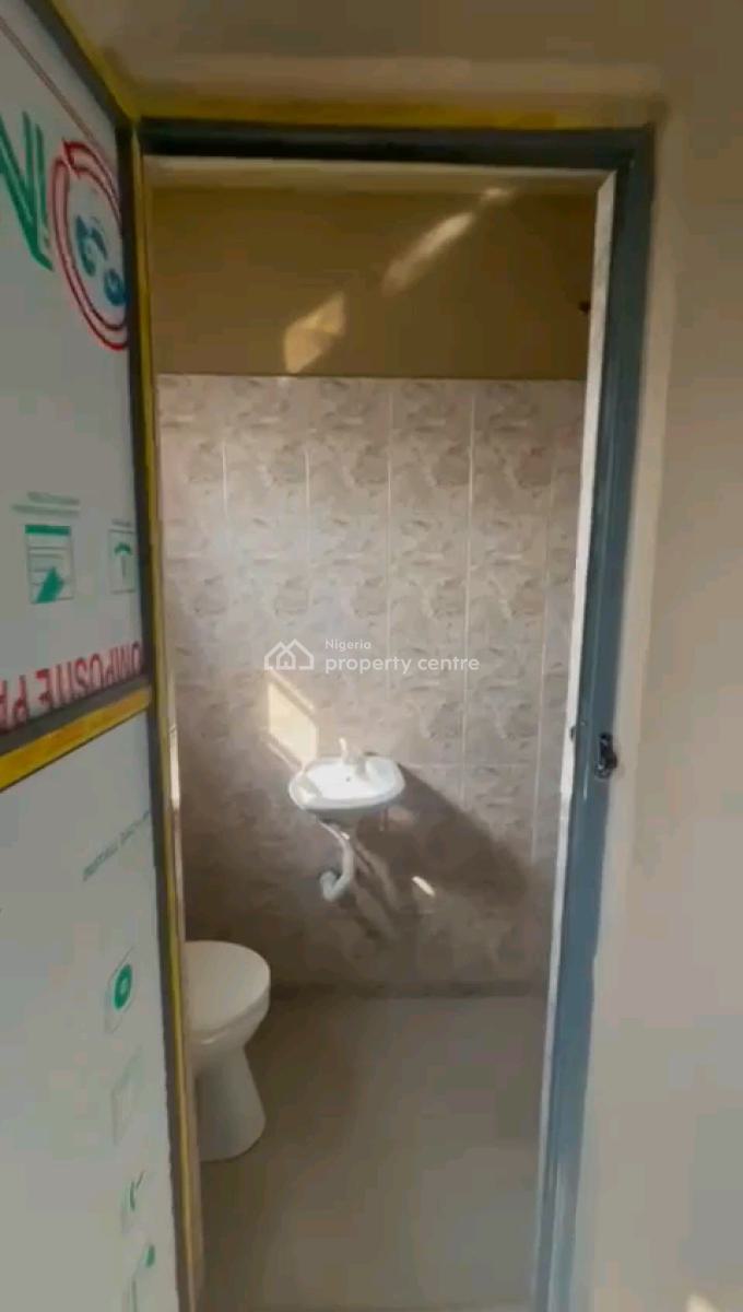 Standard and Spacious Studio Apartment, Akoka, Yaba, Lagos, Self Contain (single Rooms) for Rent