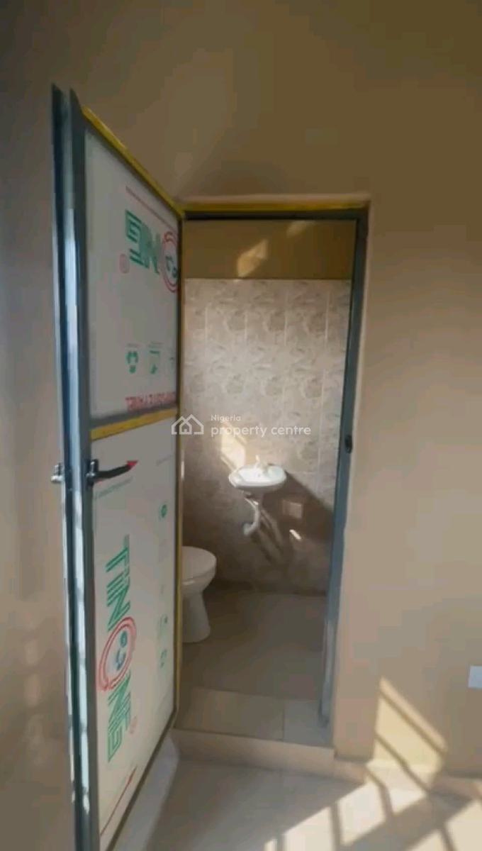 Standard and Spacious Studio Apartment, Akoka, Yaba, Lagos, Self Contain (single Rooms) for Rent