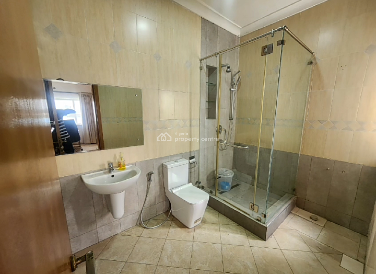 Well Maintained and Massive 3 Bedrooms Flat with Bq, Dideolu Estate, Victoria Island (vi), Lagos, Flat / Apartment for Rent