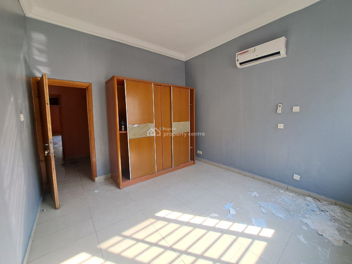 Serviced 4 Bedroom Terraced Duplex with a Room Boys Quaters, Lekki Phase 1, Lekki, Lagos, Terraced Duplex for Rent