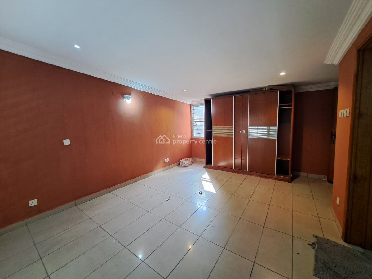 Serviced 4 Bedroom Terraced Duplex with a Room Boys Quaters, Lekki Phase 1, Lekki, Lagos, Terraced Duplex for Rent