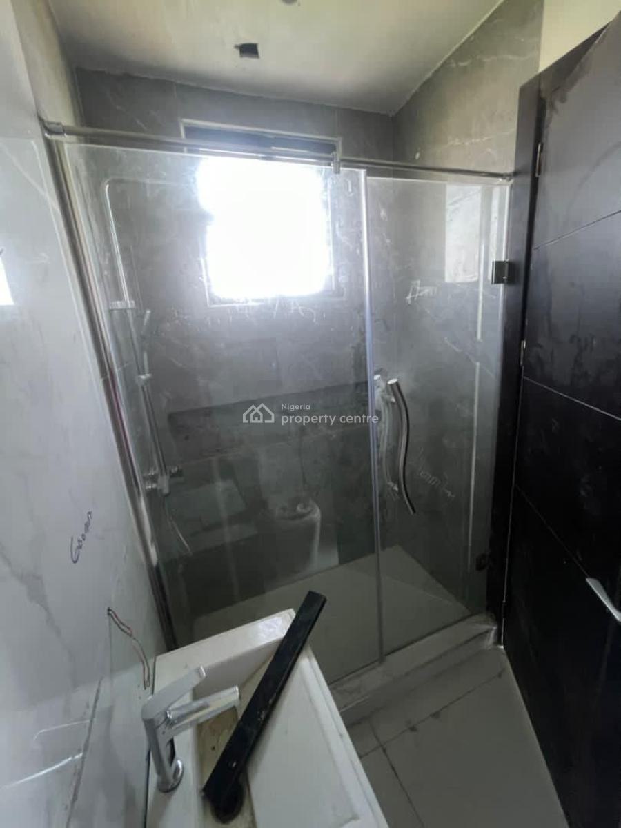 Spacious Converted Mini Flat with 2 Toilet., Lekki Scheme 2 Estate, Lekki, Lagos, Mini Flat (room and Parlour) for Rent