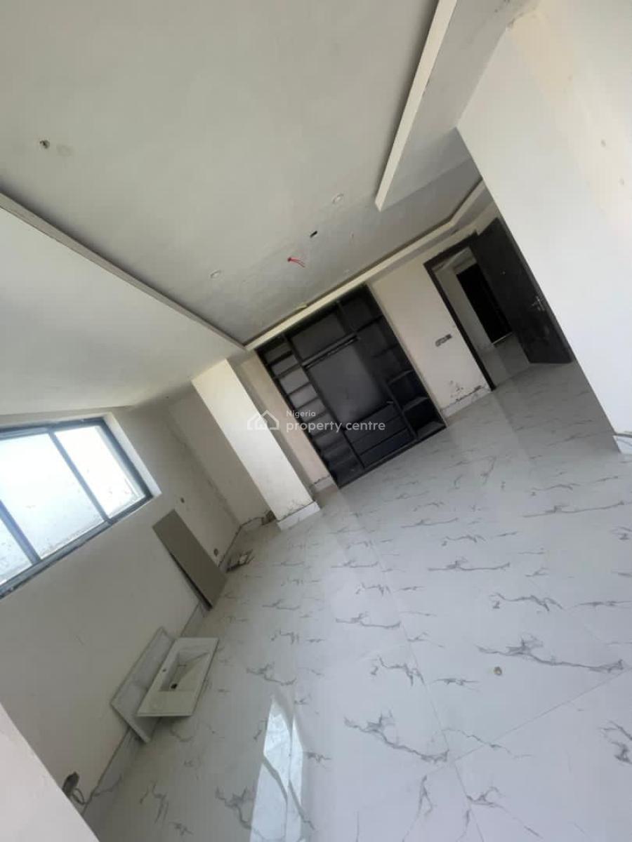 Spacious Converted Mini Flat with 2 Toilet., Lekki Scheme 2 Estate, Lekki, Lagos, Mini Flat (room and Parlour) for Rent