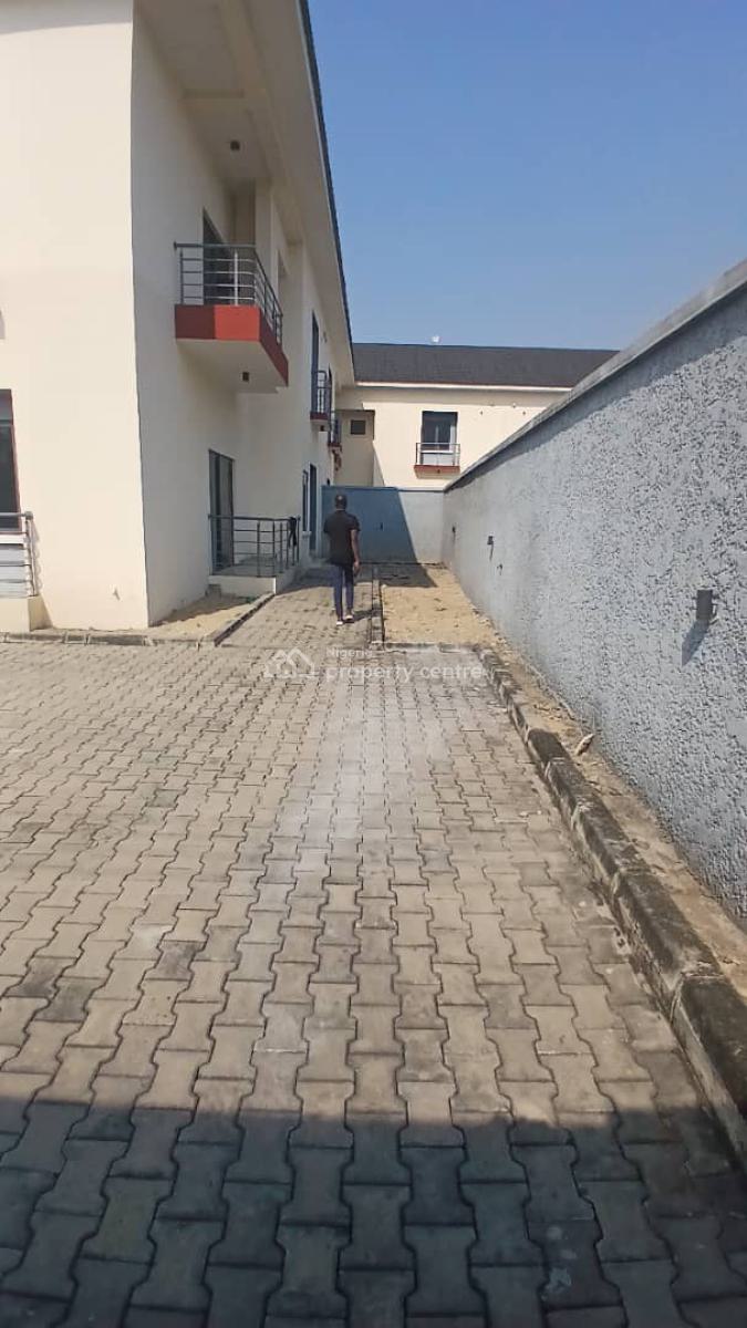 Luxury Newly Built 5 Bedroom Fully Detached House with Bq, Lekki Phase 1, Lekki, Lagos, Detached Duplex for Rent