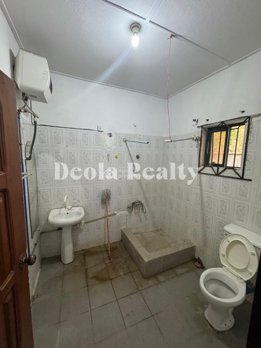 a 3 Bedroom Self Service Apartment, Lekki Phase 1, Lekki, Lagos, Flat / Apartment for Rent