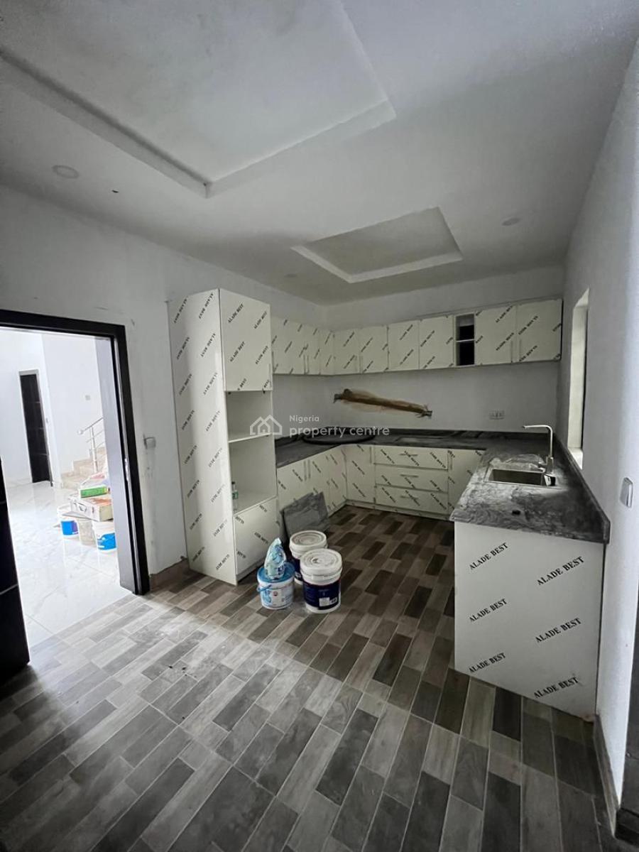 5 Bedroom Fully Detached House in a Secure and Serene Environment., Gra, Ogudu, Lagos, Detached Duplex for Rent