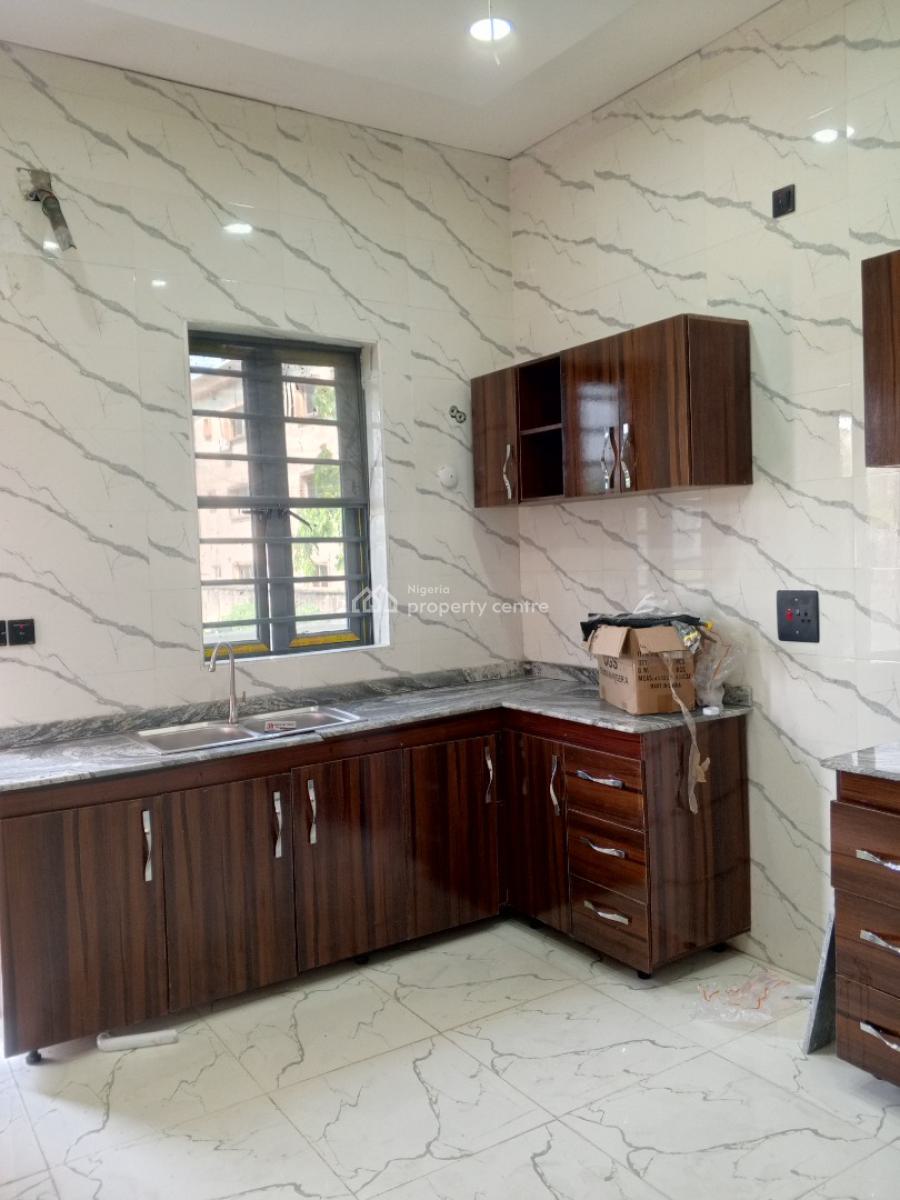 Spacious 4 Bedrooms Duplex, Ikate Elegushi, Lekki, Lagos, Flat / Apartment for Rent