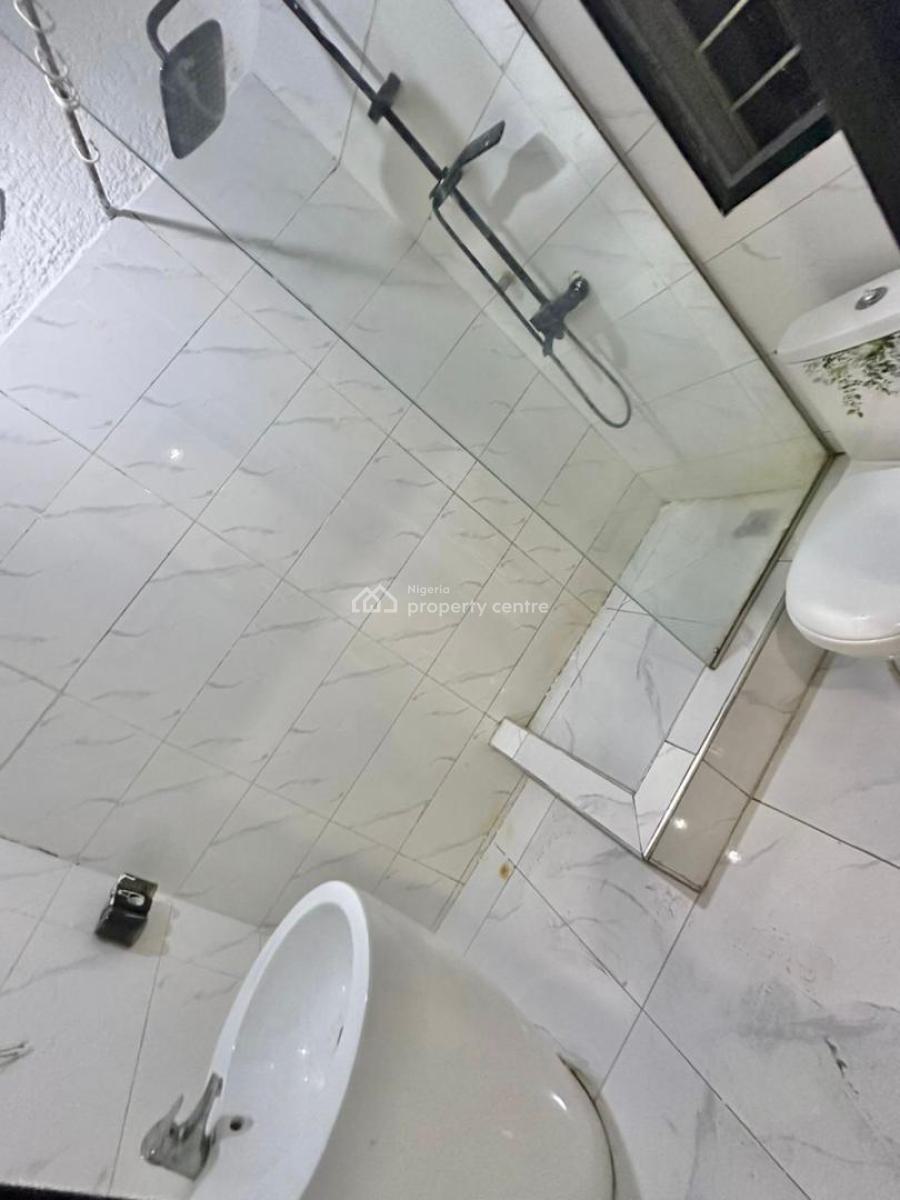 Luxury Newly Built 2 Bedrooms Apartment, Lekki (right), Lekki Phase 1, Lekki, Lagos, Flat / Apartment for Rent