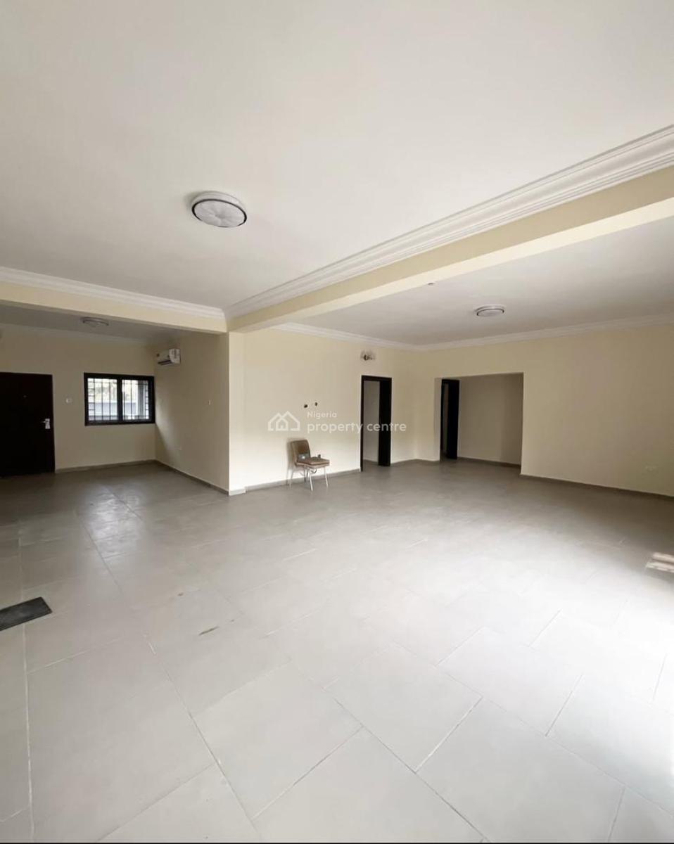 Luxury Spacious 3 Bedroom Flat, Lekki Phase 1, Lekki, Lagos, Flat / Apartment for Rent
