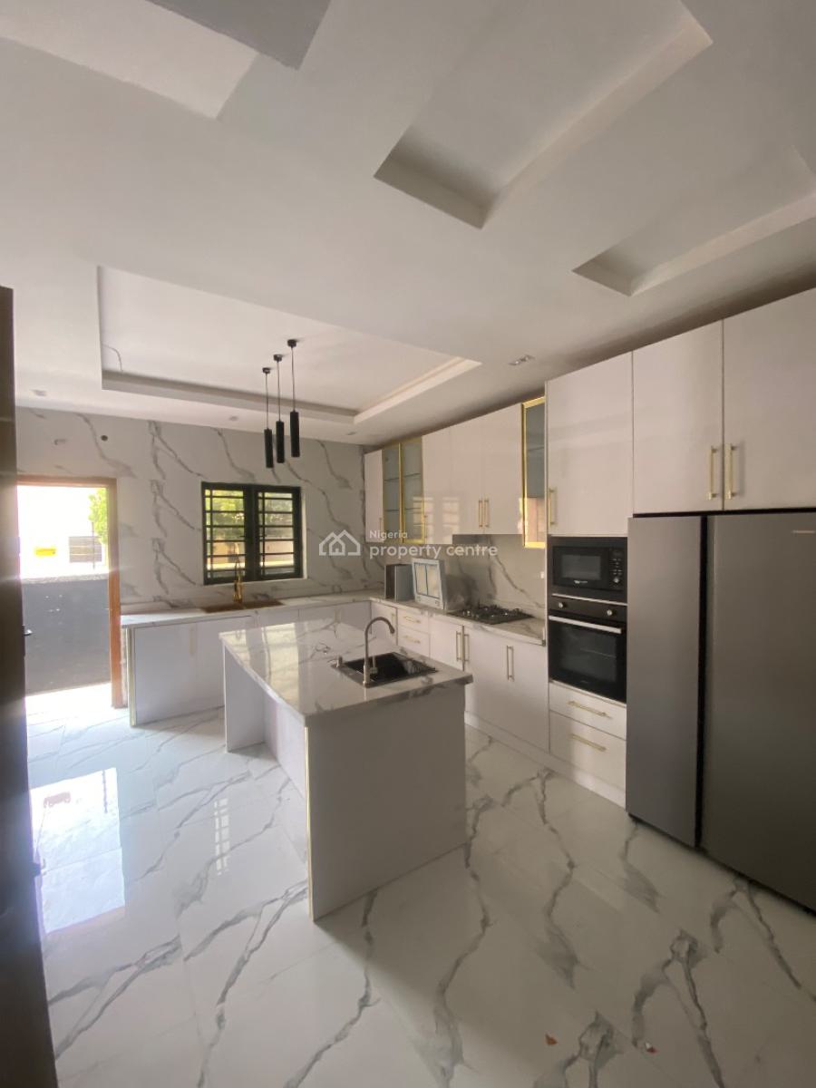 Well Finished 5 Bedroom Duplex with 1bq, Lekki Phase 1, Lekki, Lagos, Semi-detached Duplex for Sale