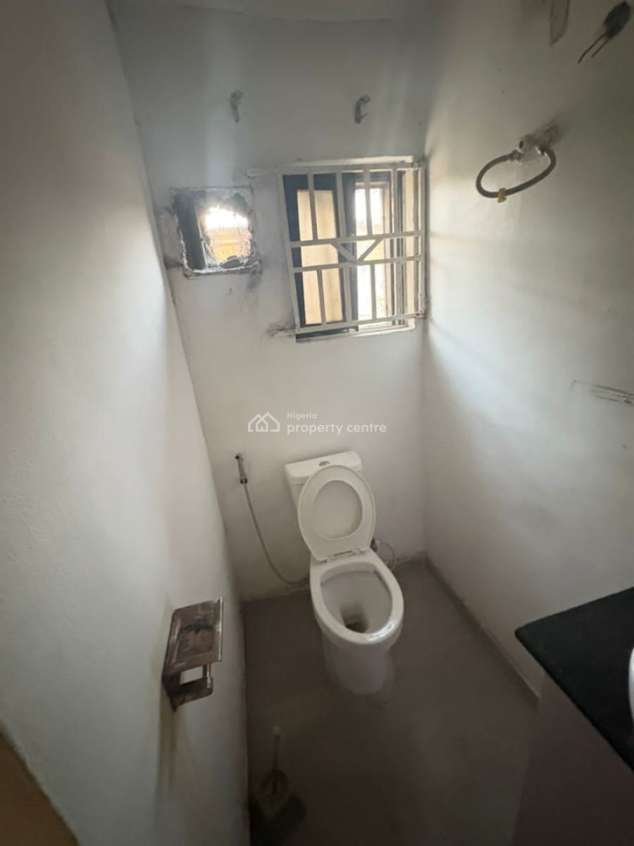 Spacious Mini Flat in a Well Serene and Secured Location, Lekki Phase 1, Lekki, Lagos, Mini Flat (room and Parlour) for Rent