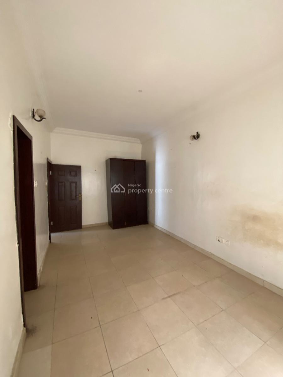2 Bedroom Flat Ground Floor, Gated Estate By Blenco Supermarket Before Shop Rite, Sangotedo, Ajah, Lagos, Flat / Apartment for Rent
