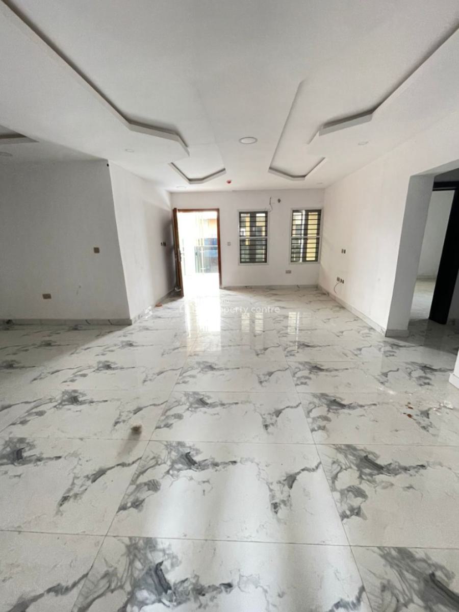 Beautiful 2 Bedroom Apartment with Pool and Bq, Lekki Phase 1, Lekki, Lagos, Block of Flats for Sale