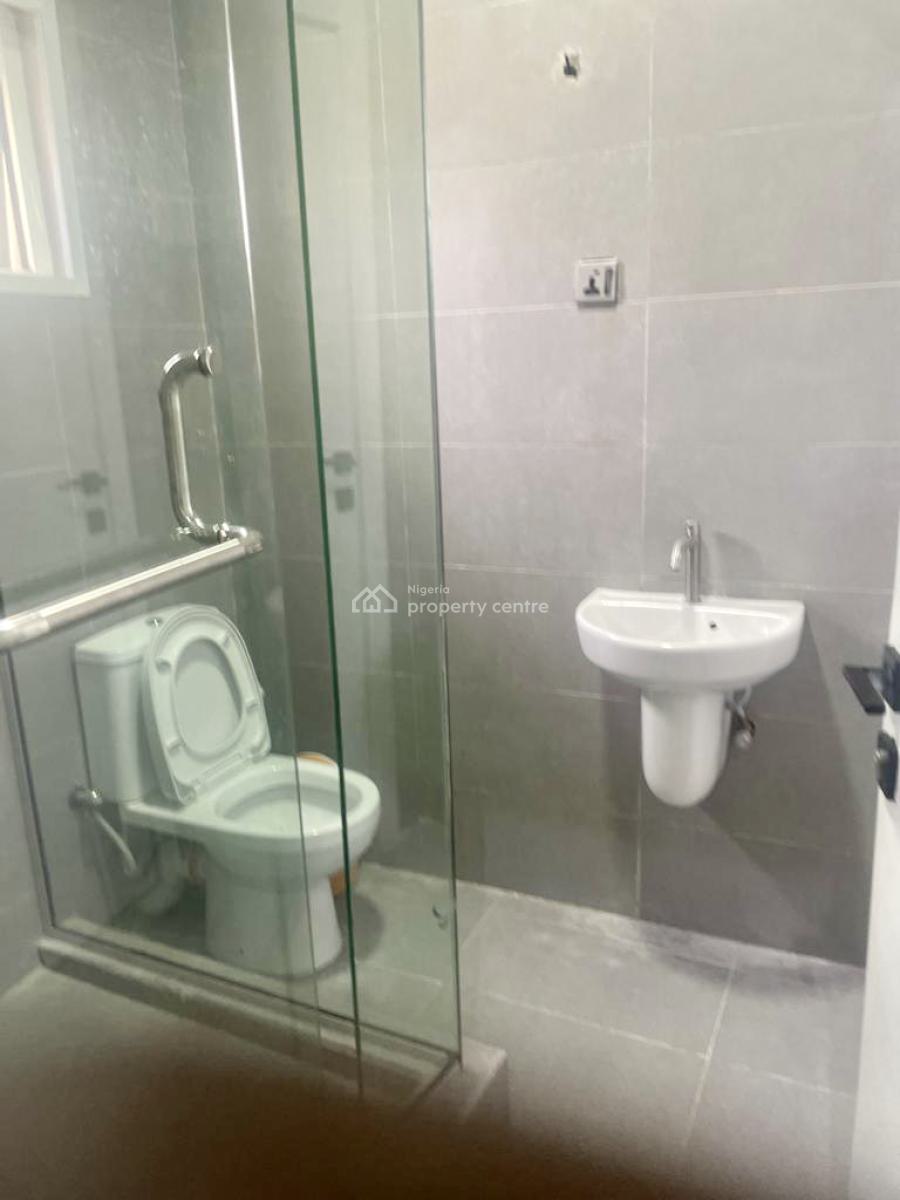 Exquisite 3 Bedroom Well Built 3 Bedroom Apartment with Swimming Pool, Prime Water Garden, Lekki Phase 1, Lekki, Lagos, Flat / Apartment for Sale