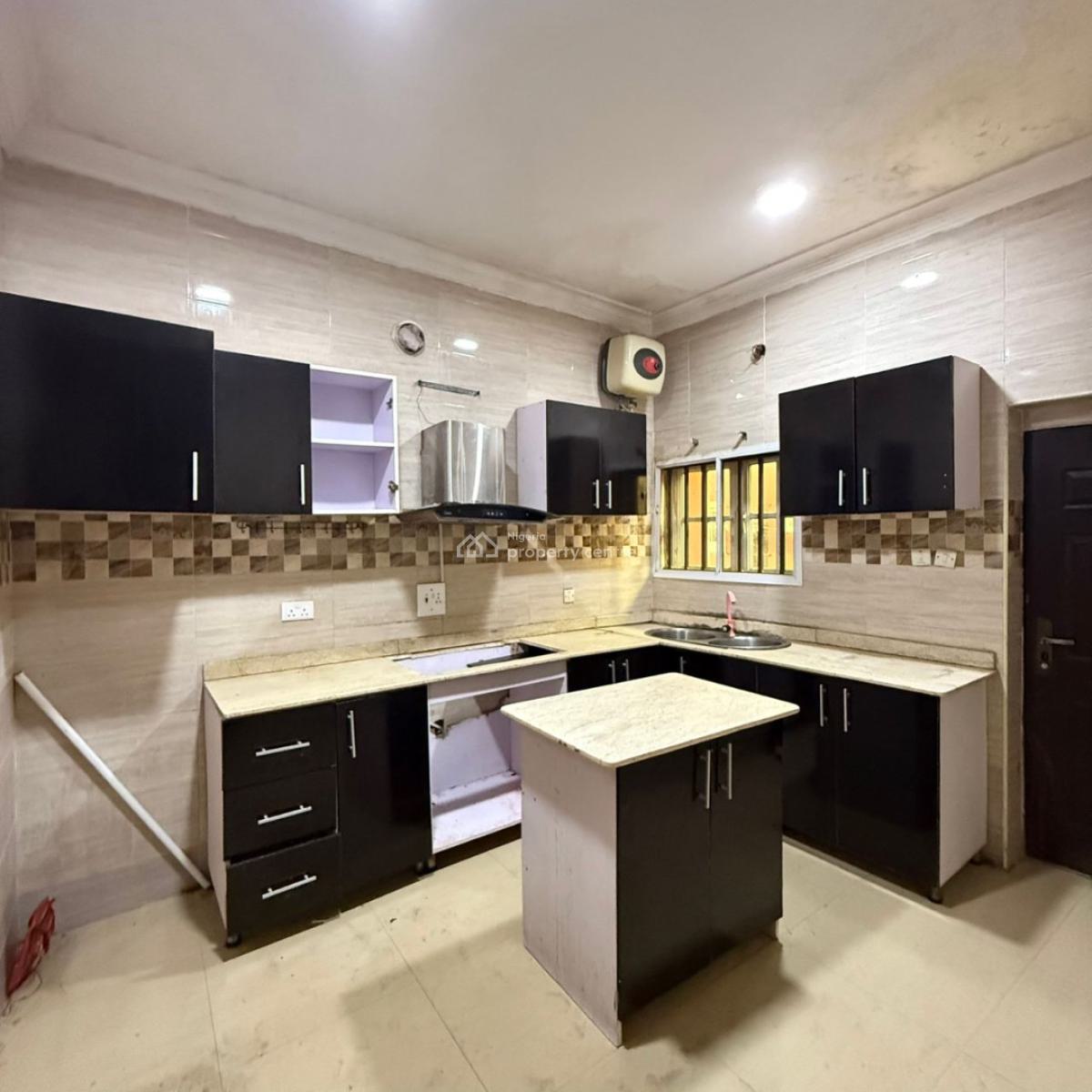 Exquisite 3 Bedroom Terrace Duplex with Pool & Bq, Ajah, Lagos, Terraced Duplex for Rent