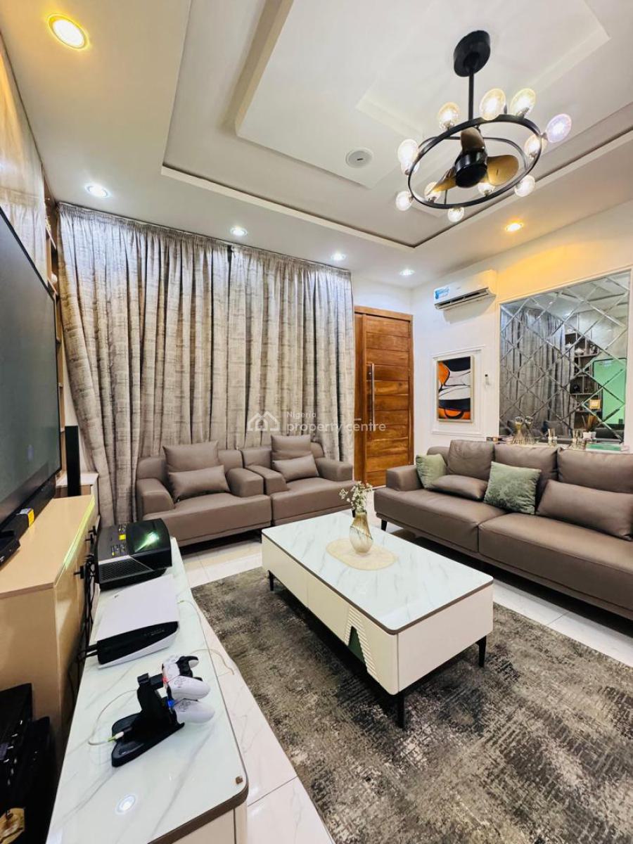 Distress Deal! Exquisite Spacious Duplex with a Large Pool & Bq, Ikota, Lekki, Lagos, Detached Duplex for Sale