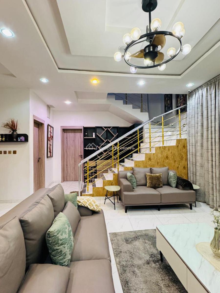 Distress Deal! Exquisite Spacious Duplex with a Large Pool & Bq, Ikota, Lekki, Lagos, Detached Duplex for Sale