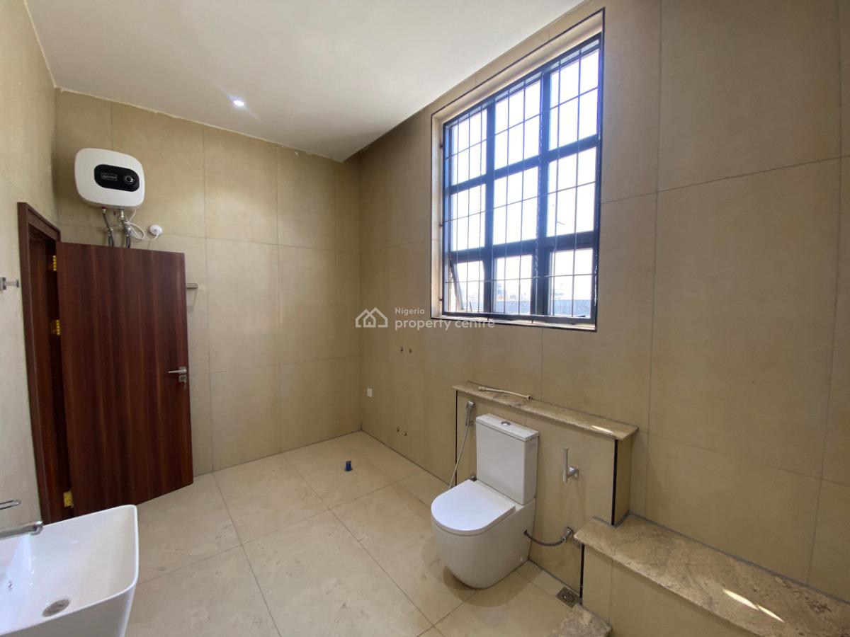 Luxurious and Very Spacious 5 Bedroom Detached Duplex + Bq, Guzape District, Abuja, Detached Duplex for Sale