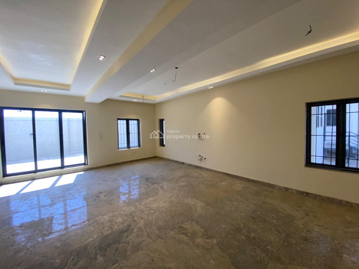 Luxurious and Very Spacious 5 Bedroom Detached Duplex + Bq, Guzape District, Abuja, Detached Duplex for Sale