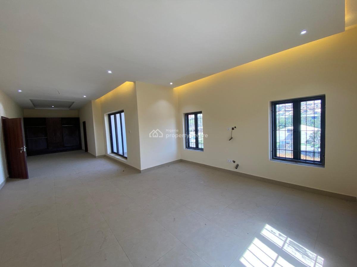 Luxurious and Very Spacious 5 Bedroom Detached Duplex + Bq, Guzape District, Abuja, Detached Duplex for Sale