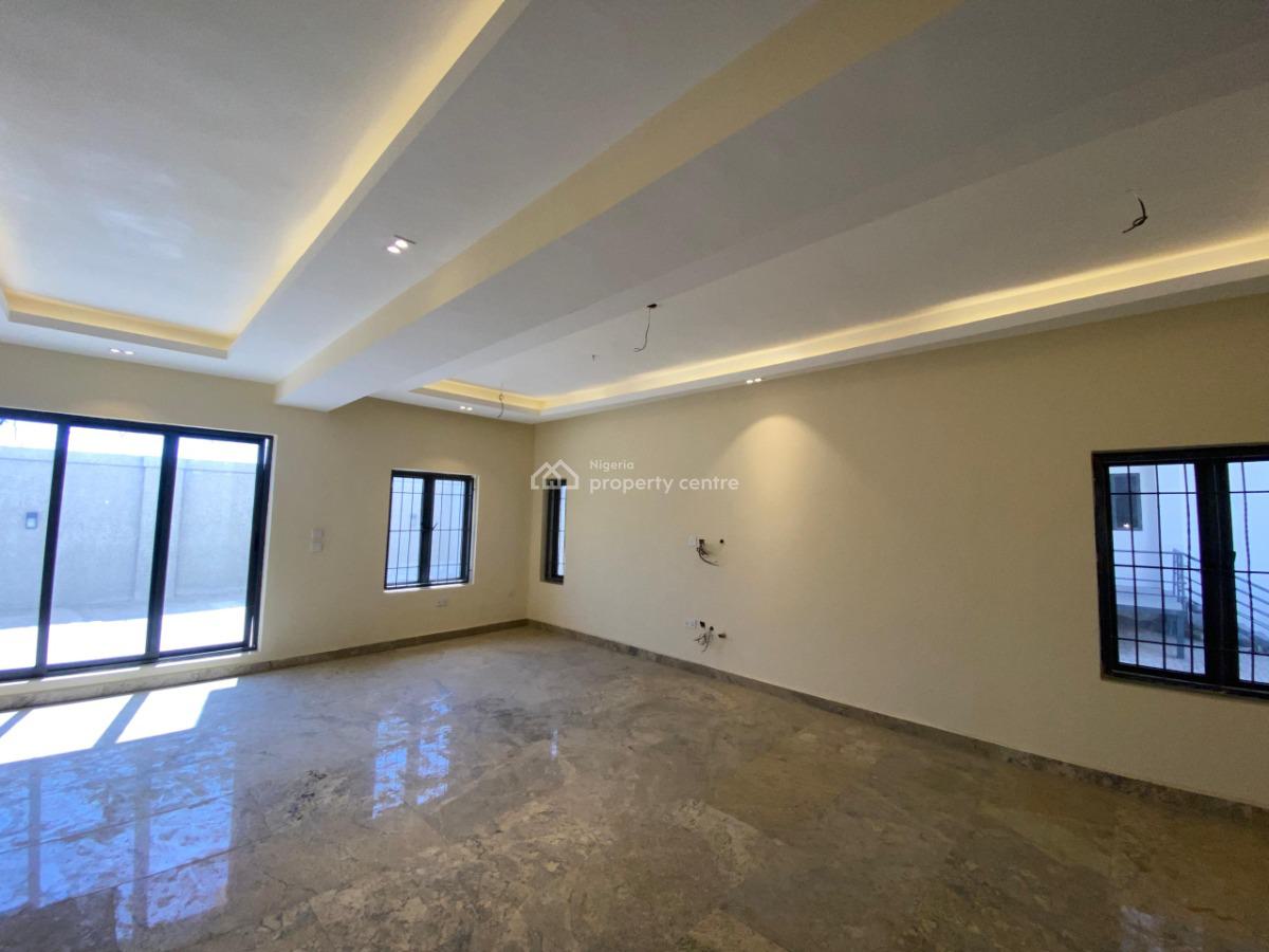 Luxurious and Very Spacious 5 Bedroom Detached Duplex + Bq, Guzape District, Abuja, Detached Duplex for Sale