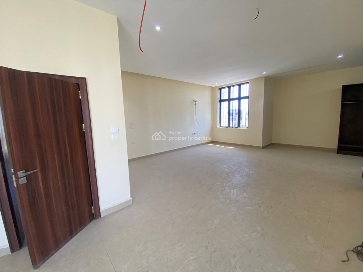 Luxurious and Very Spacious 5 Bedroom Detached Duplex + Bq, Guzape District, Abuja, Detached Duplex for Sale