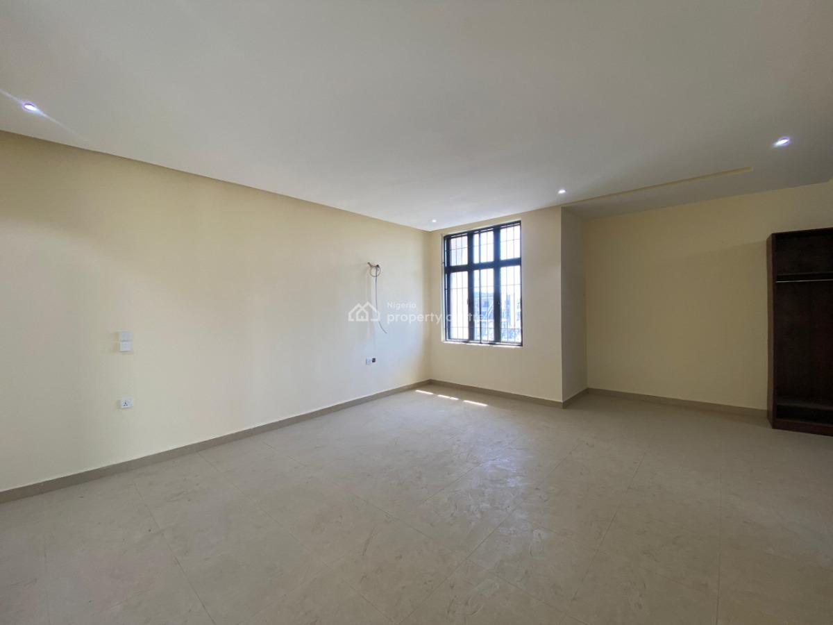 Luxurious and Very Spacious 5 Bedroom Detached Duplex + Bq, Guzape District, Abuja, Detached Duplex for Sale