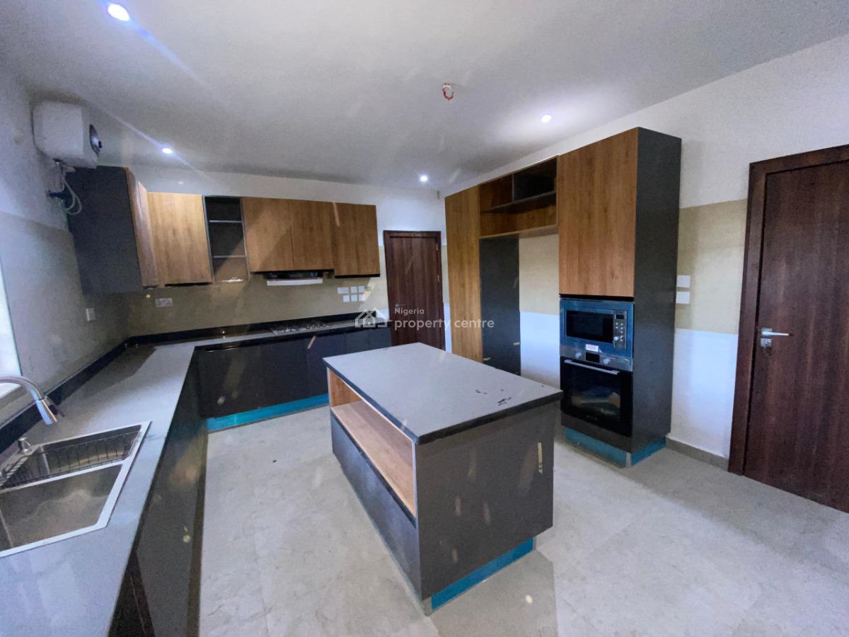 5 Bedroom Terrace Duplex with Bq, in a Mini Estate, Guzape District, Abuja, Terraced Duplex for Rent