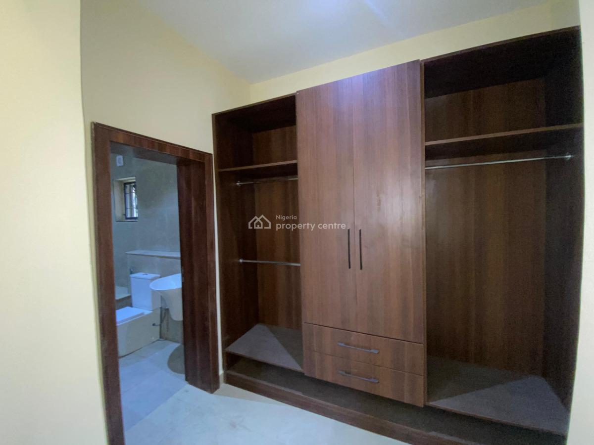 5 Bedroom Terrace Duplex with Bq, in a Mini Estate, Guzape District, Abuja, Terraced Duplex for Rent