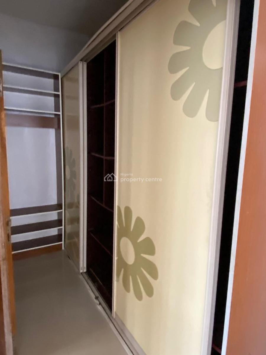 Shared Apartment, Godson Olodiaya Off Oniru Market, Lekki Phase 1, Lekki, Lagos, Self Contain (single Rooms) for Rent