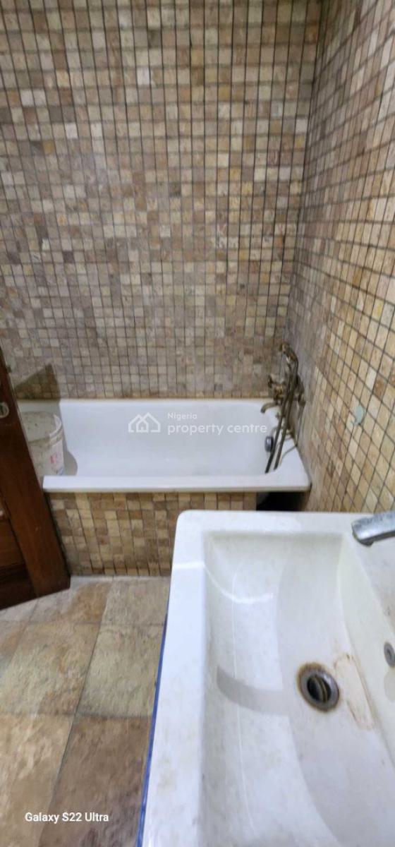 Shared Apartment, Godson Olodiaya, Off Oniru Market, Lekki Phase 1, Lekki, Lagos, Self Contain (single Rooms) for Rent