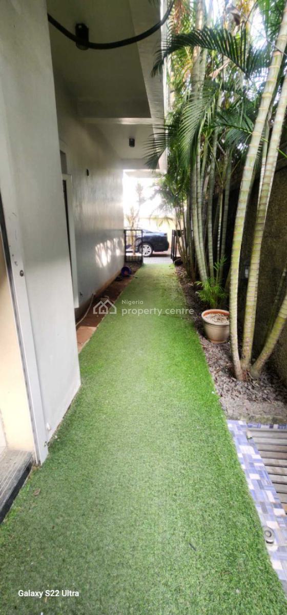 Shared Apartment, Godson Olodiaya, Off Oniru Market, Lekki Phase 1, Lekki, Lagos, Self Contain (single Rooms) for Rent