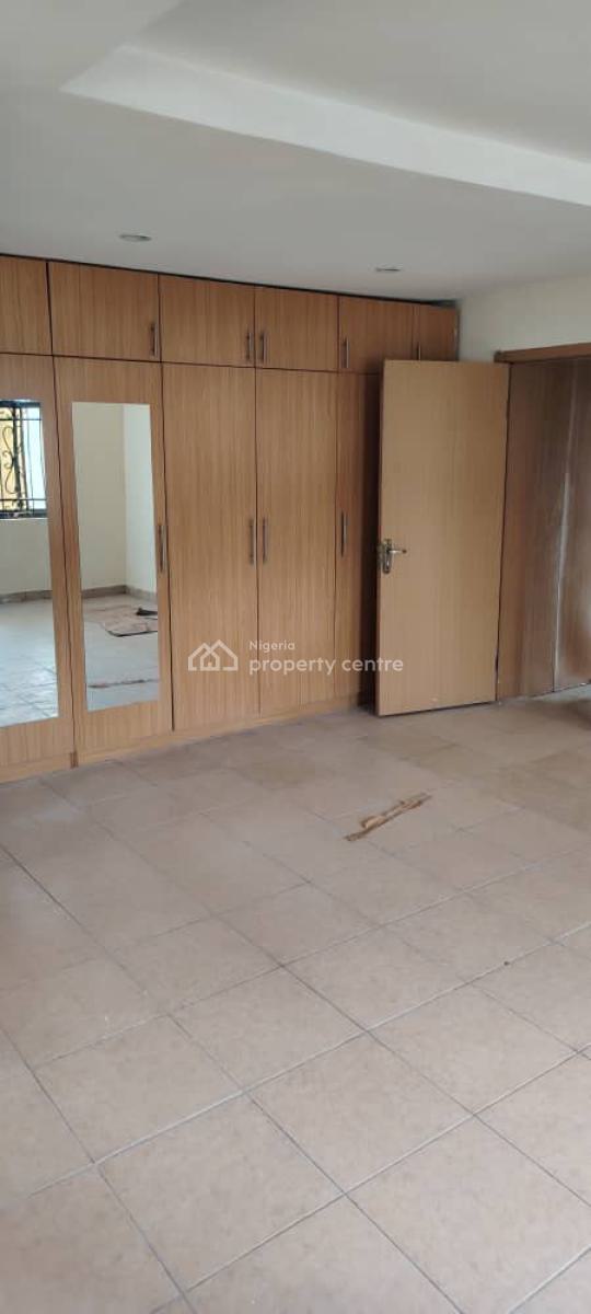 Standard 4 Bedroom Terrace Duplex with Bq, Guzape District, Abuja, Terraced Duplex for Rent