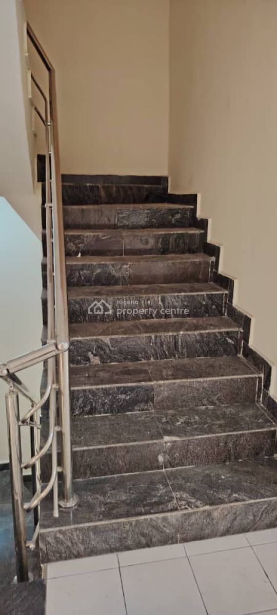 Standard 4 Bedroom Terrace Duplex with Bq, Guzape District, Abuja, Terraced Duplex for Rent