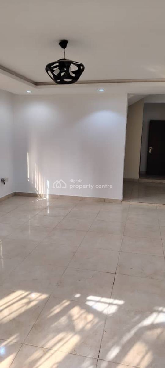 Standard 4 Bedroom Terrace Duplex with Bq, Guzape District, Abuja, Terraced Duplex for Rent