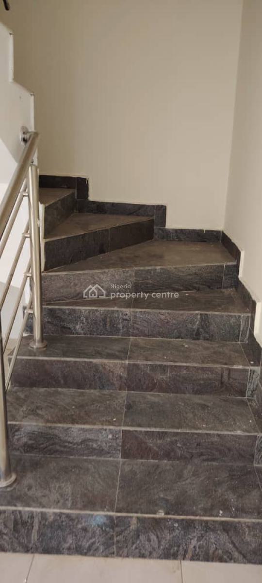 Standard 4 Bedroom Terrace Duplex with Bq, Guzape District, Abuja, Terraced Duplex for Rent