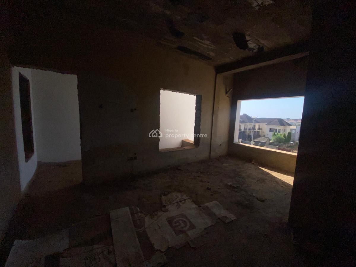 5 Bedroom Terraced Duplex + Bq, Guzape District, Abuja, Terraced Duplex for Sale