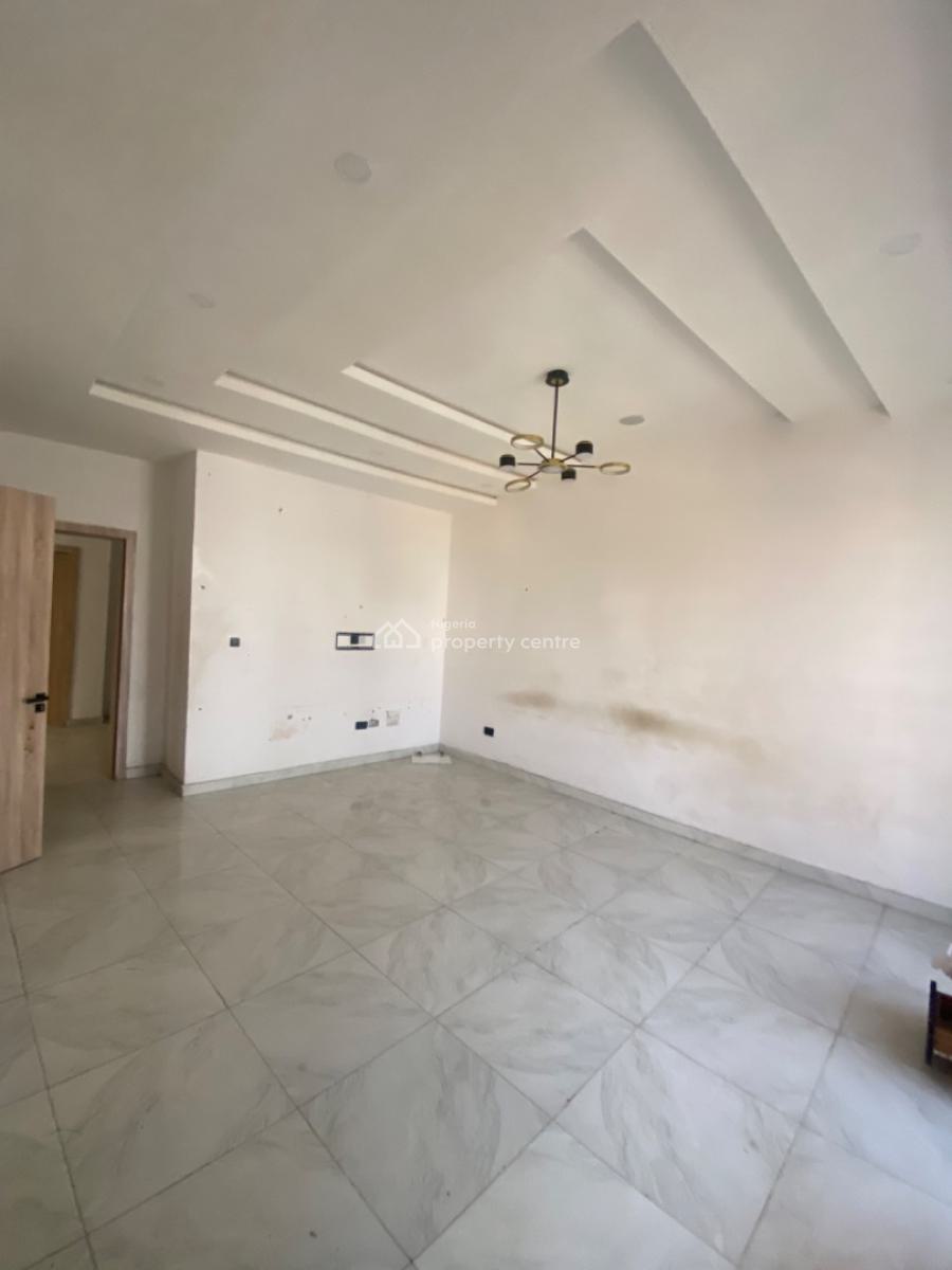 Very Sweet and Lovable Spacious Room Share in a 4 Bedroom Duplex, Ikota/ilaje, Ikota, Lekki, Lagos, Self Contain (single Rooms) for Rent