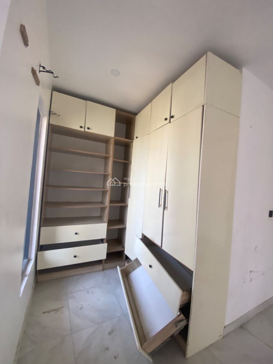 Very Sweet and Lovable Spacious Room Share in a 4 Bedroom Duplex, Ikota/ilaje, Ikota, Lekki, Lagos, Self Contain (single Rooms) for Rent