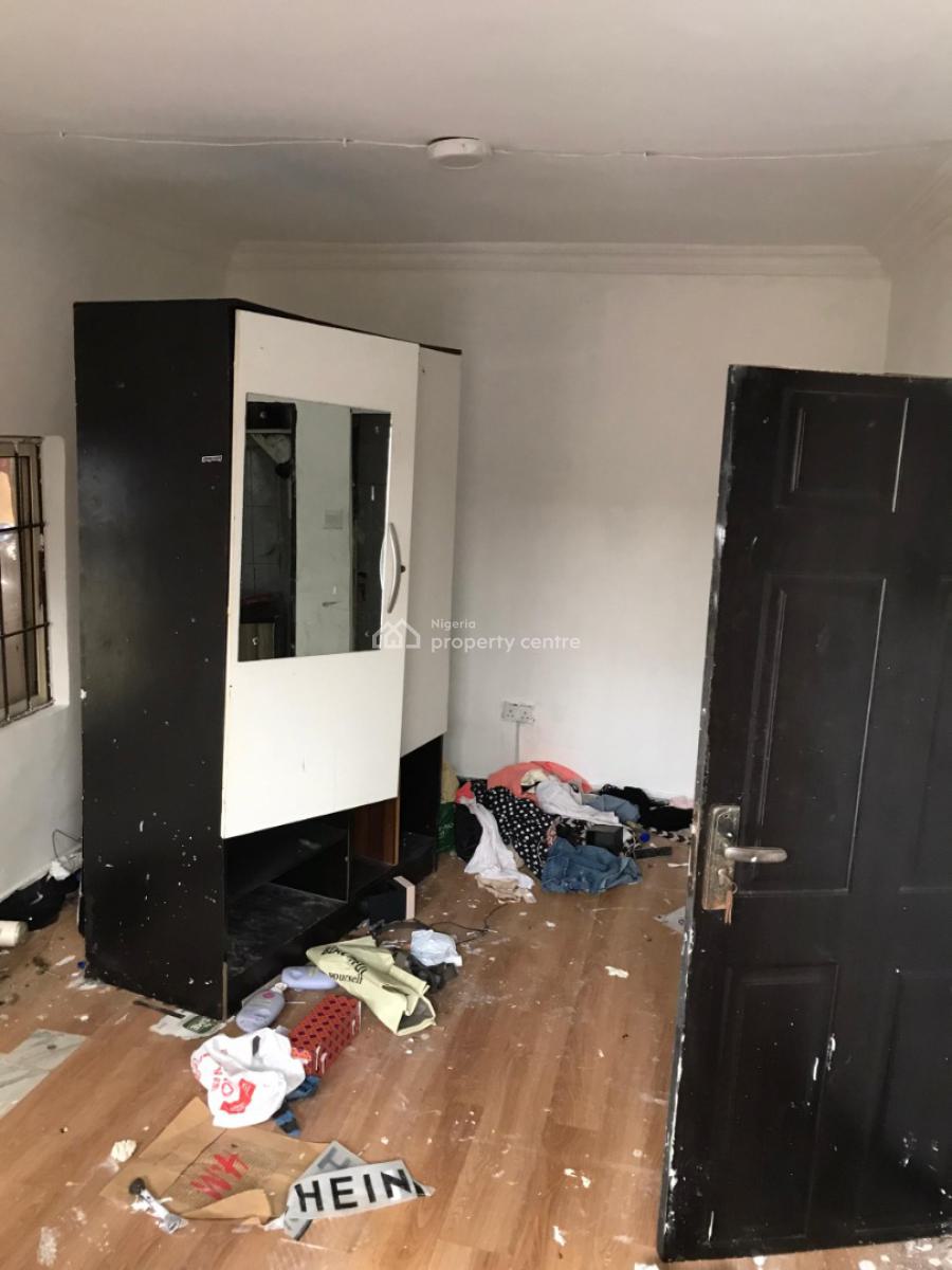 a Very Standard, Clean, and Affordable Self Contain in a Serene Estate, Lekki Phase 1, Lekki, Lagos, Self Contain (single Rooms) for Rent