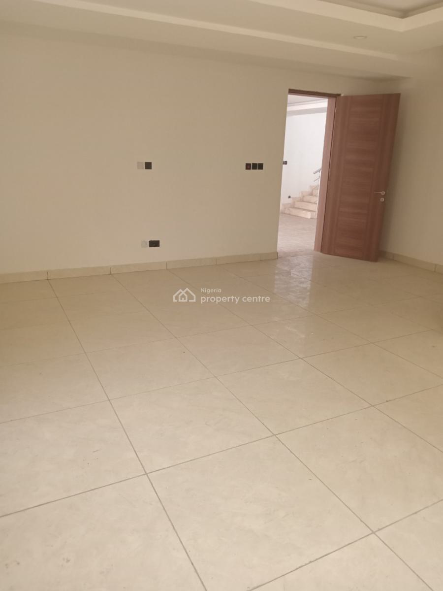 a Very Good Spacious 6 Bedroom Fully Detached Duplex + Bqs., Maitama District, Abuja, Detached Duplex for Rent