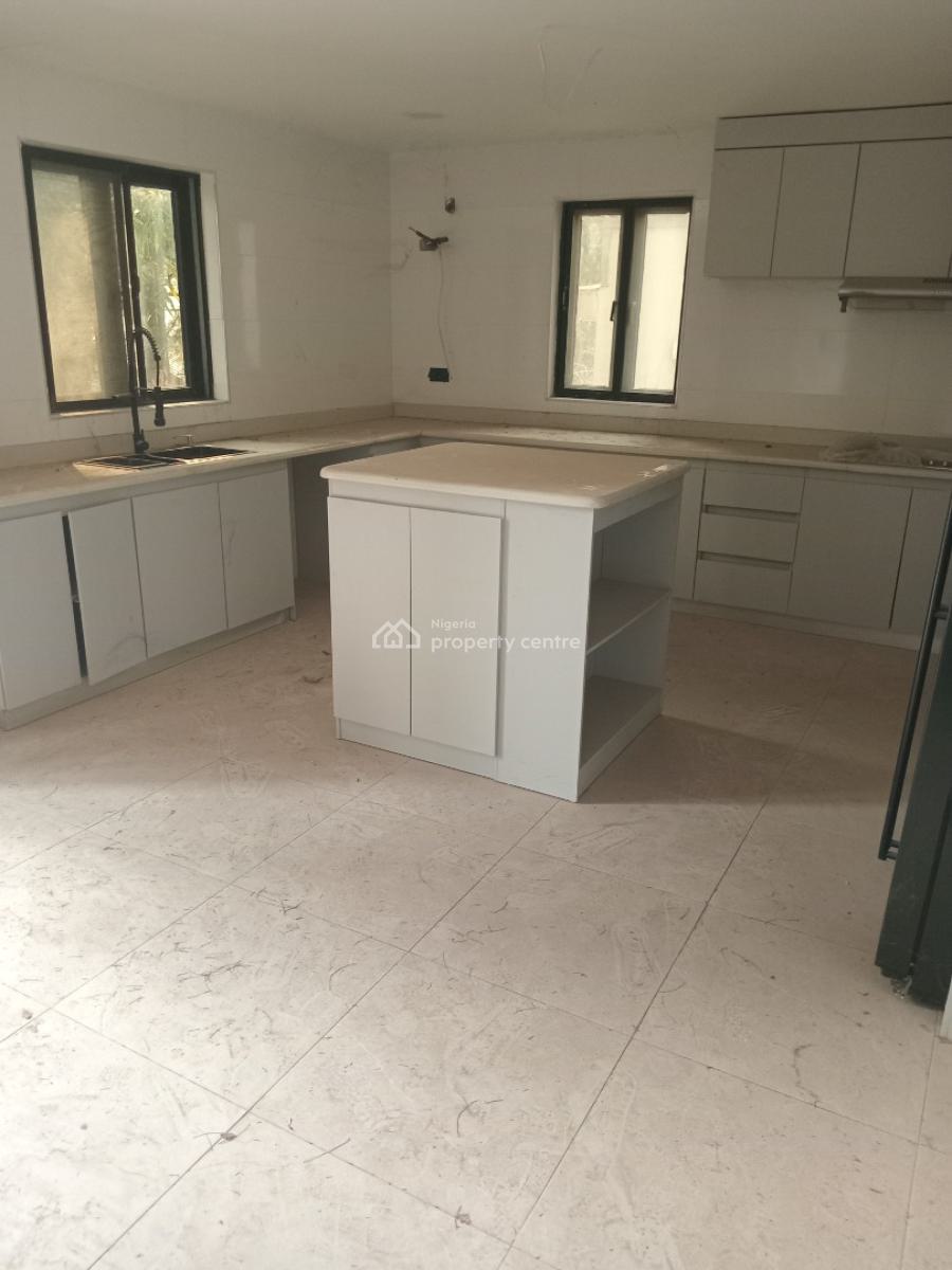 a Very Good Spacious 6 Bedroom Fully Detached Duplex + Bqs., Maitama District, Abuja, Detached Duplex for Rent