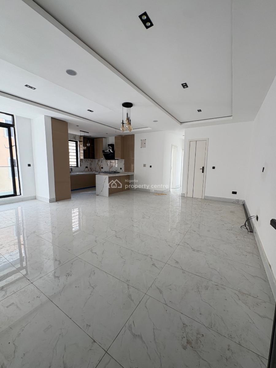 2 Bedroom Apartment, Lekki, Lagos, Block of Flats for Sale