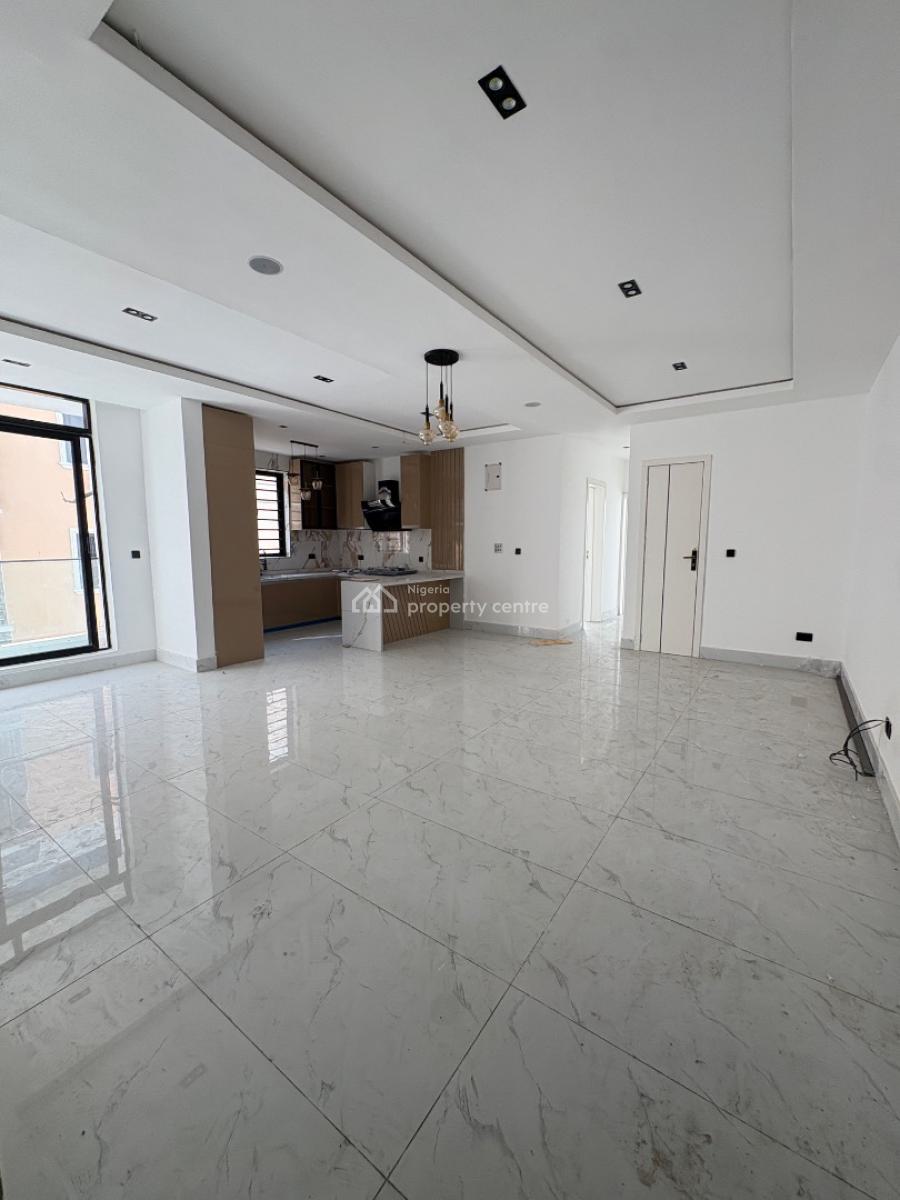 2 Bedroom Apartment, Lekki, Lagos, Block of Flats for Sale