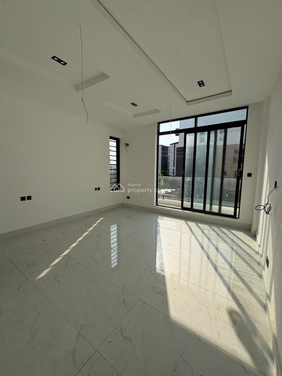 2 Bedroom Apartment, Lekki, Lagos, Block of Flats for Sale